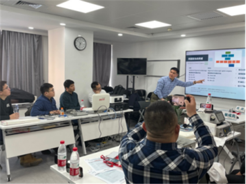4118ccm云顶集团首届单侧双通道脊柱内镜(UBE)技术培训班及直播周活动成功举办1146.png 4118ccm云顶集团首届单侧双通道脊柱内镜(UBE)技术培训班及直播周活动成功举办1146.png