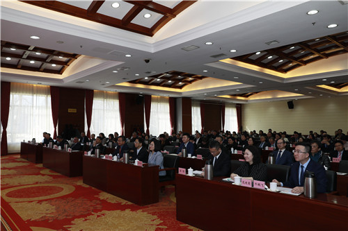 会场正面观众.jpg 会场正面观众.jpg